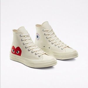 Comme Des Garçons Converse Women’s size 7 / Men’s 5